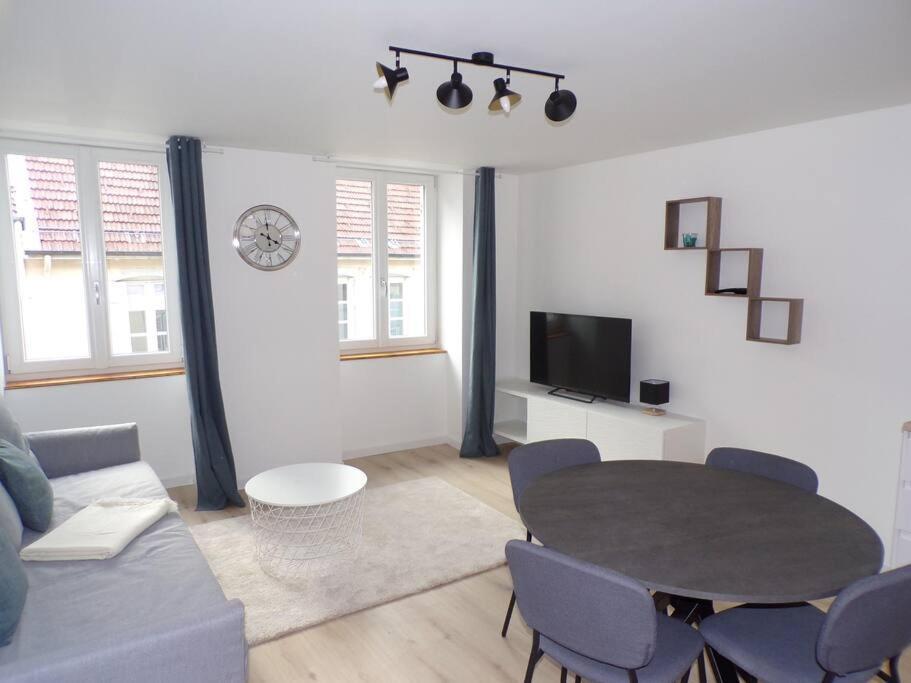 Appartement 2/4 Pers, 44M2, Hypercentre. Лон-ле-Сонье Экстерьер фото